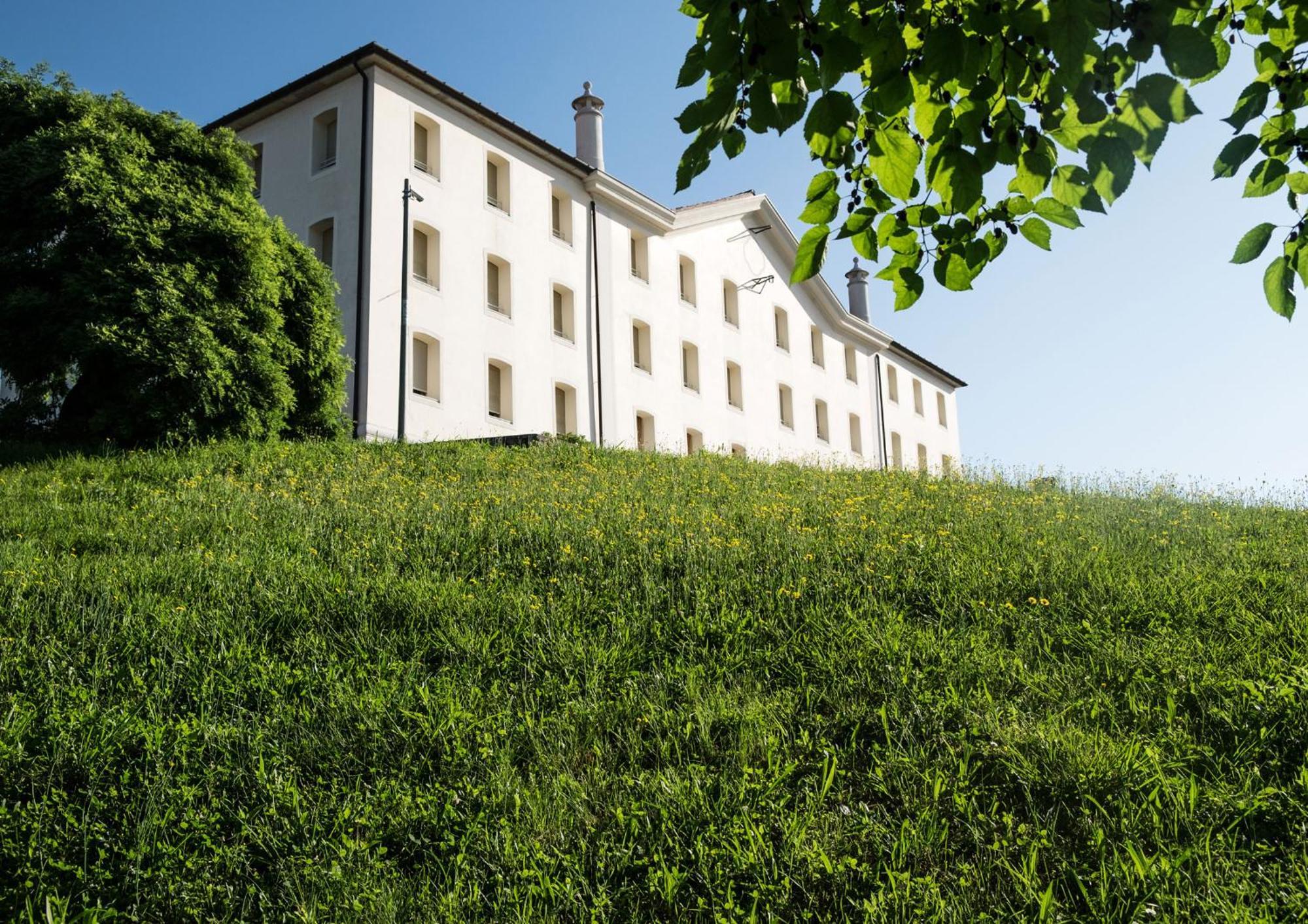 Phi Hotel Astoria Susegana Exteriör bild